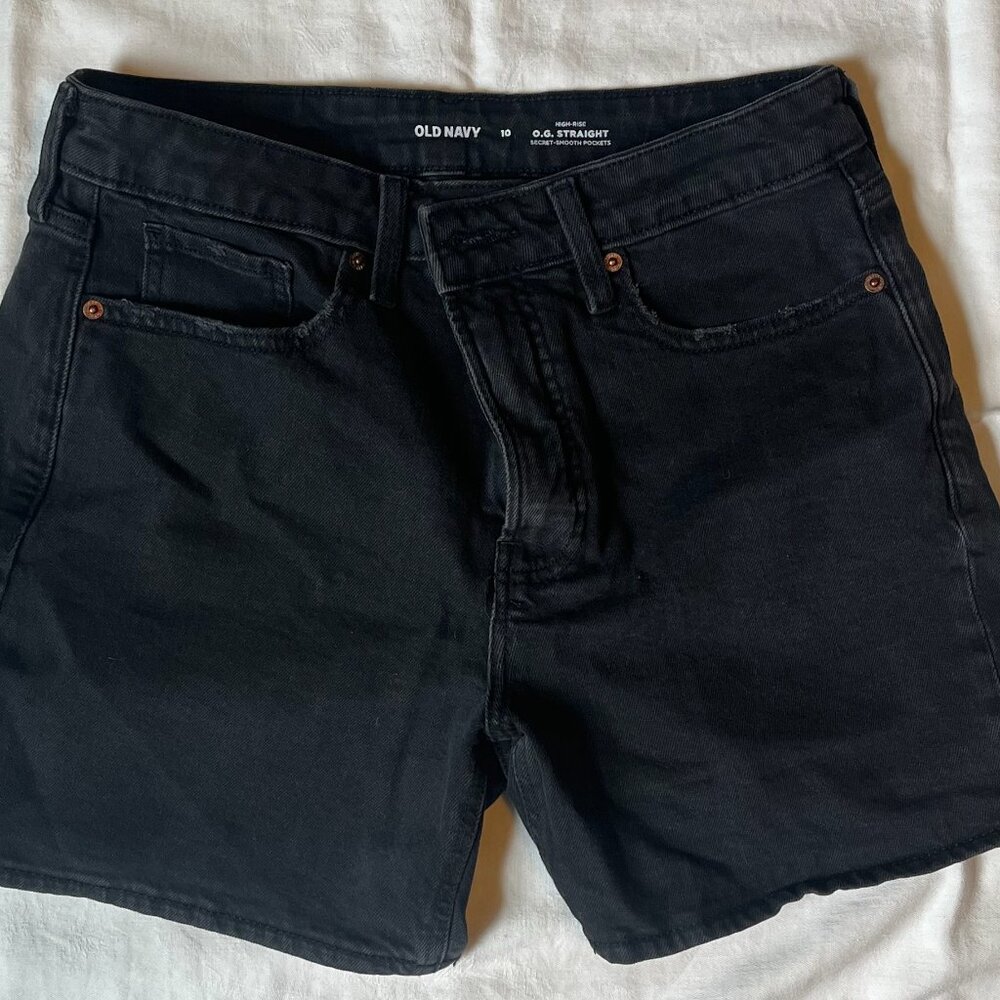 Old Navy: Faded Black High-Rise Jean Straight Shorts -- 5 inch Inseam